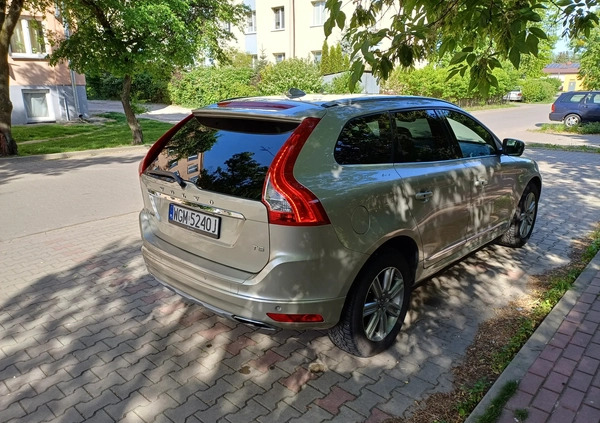 Volvo XC 60 cena 98000 przebieg: 48000, rok produkcji 2017 z Głogów Małopolski małe 211